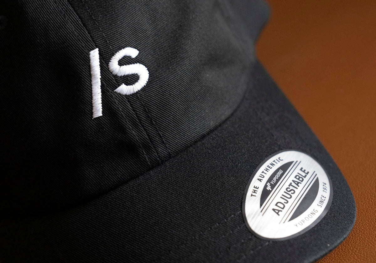 Sarcasm “/s” WHITE Embroidery Classic Dad Hat – Reddit Style Sarcastic Meme Trendy Adjustable Cotton Cap for Casual Outfits